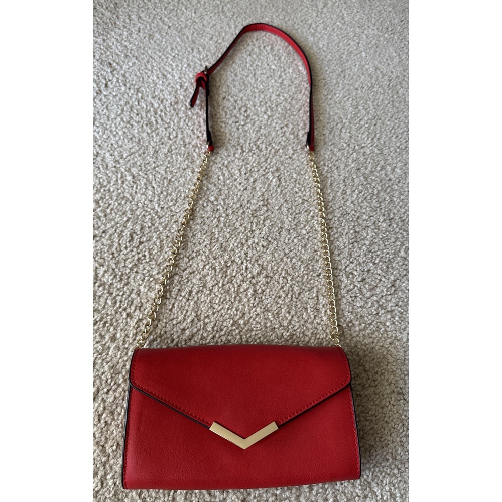 Urban Expressions Sofia Wallet Purse Crossbody Strap Red Vegan‎ Leather NEW